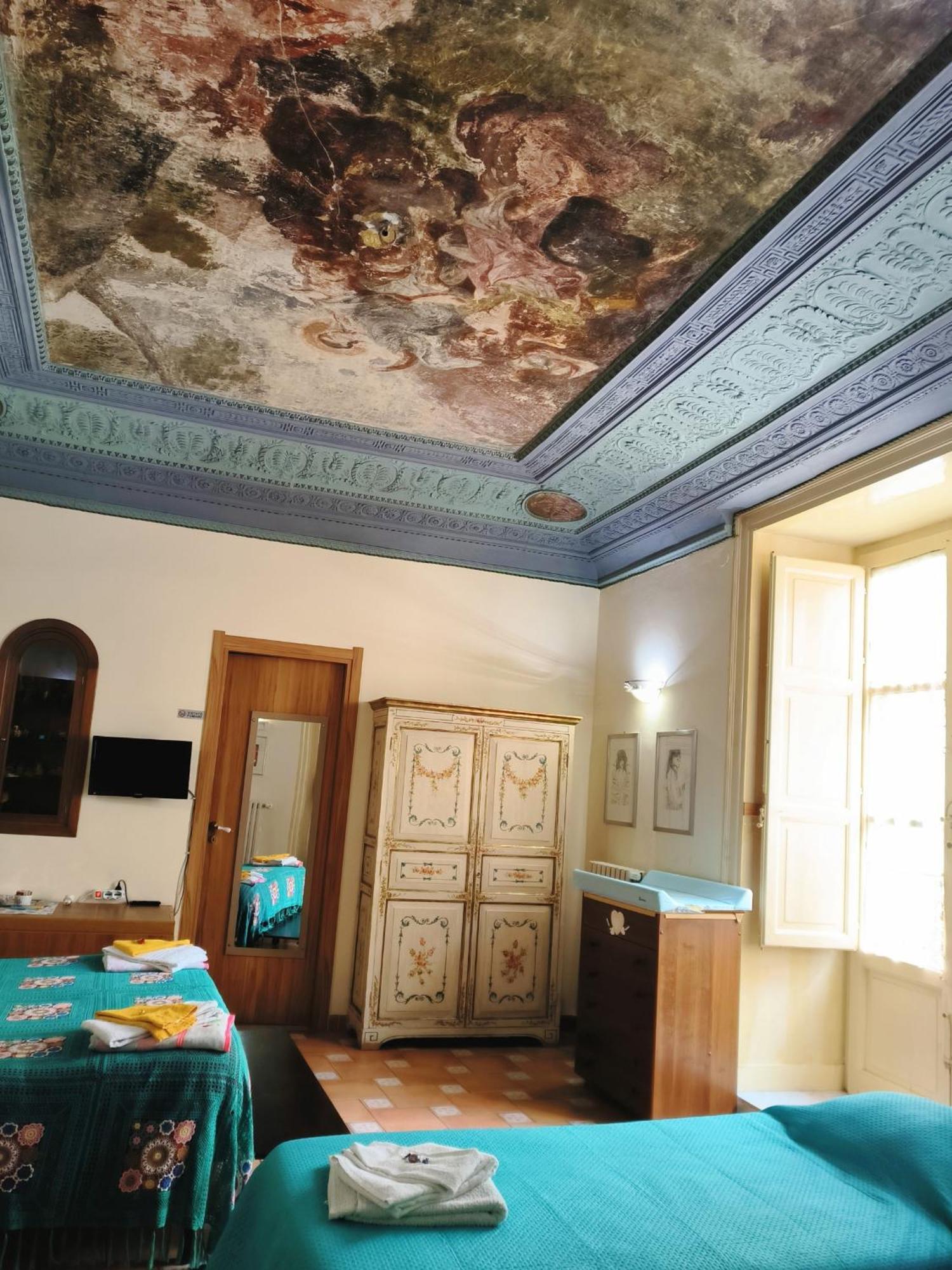 Vittorio Emanuele Rooms Di Prinzi Palermo Eksteriør bilde